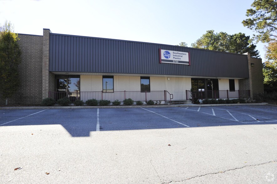 More Photos Of 2732-2740 S Cobb Industrial Blvd SE, Smyrna Warehouse For Lease