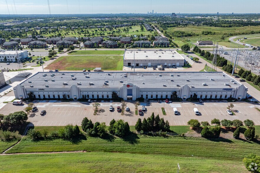 More Photos Of 501 NE 122nd St, Oklahoma City Warehouse For Lease