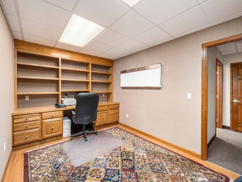 More Photos Of 4960 Middle Urbana Rd, Springfield Medical For Sale