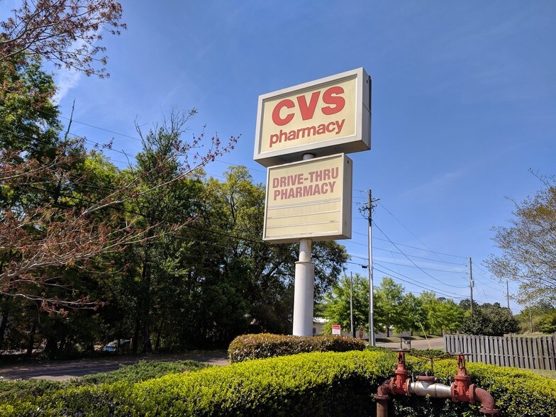 More Photos Of 664 Schillinger Rd S, Mobile Drugstore For Lease