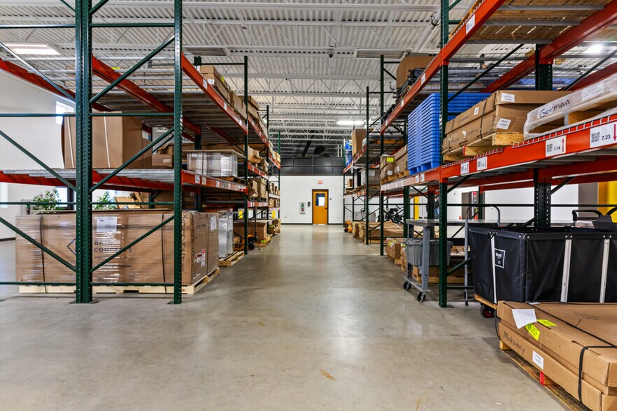 More Photos Of 380 Us Route 1, Falmouth Office Residential For Lease