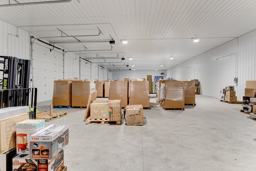 More Photos Of 5773 E Main Street Rd, Batavia Warehouse For Lease