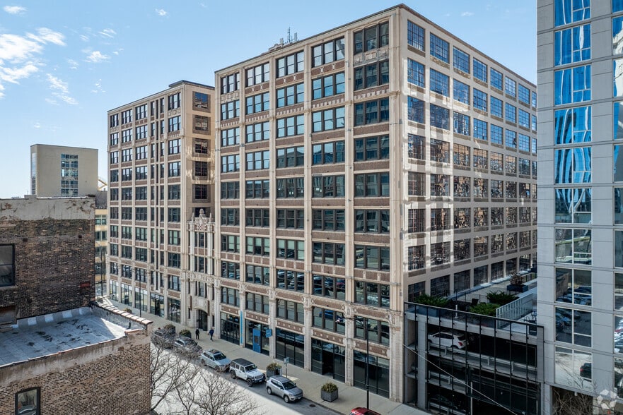 More Photos Of 328 S Jefferson St, Chicago Office For Lease