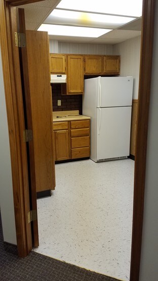 More Photos Of 4228 S Hocker Dr, Independence Office For Sale