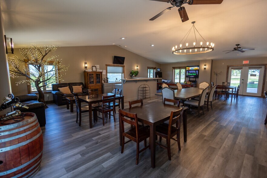 More Photos Of 53582 Falcon Rd, Olathe Winery Vineyard For Sale