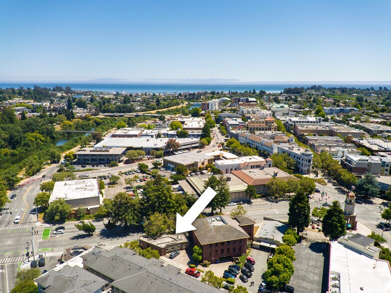 More Photos Of 129 Water St, Santa Cruz Office For Lease