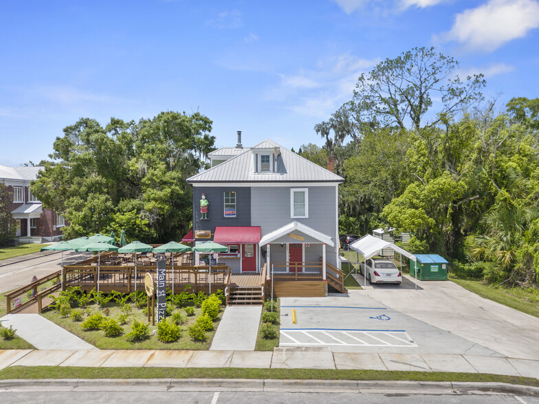 Primary Photo Of 125 N Main St, Hastings Restaurant For Sale