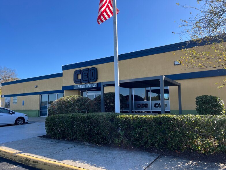 More Photos Of 5215 Colley Ave, Norfolk Office For Lease