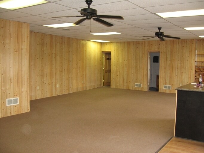 More Photos Of 732 Beechurst Ave, Morgantown Storefront Retail Office For Lease