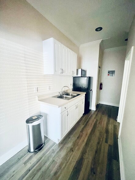 More Photos Of 232 4th St N, Saint Petersburg Apartments For Lease