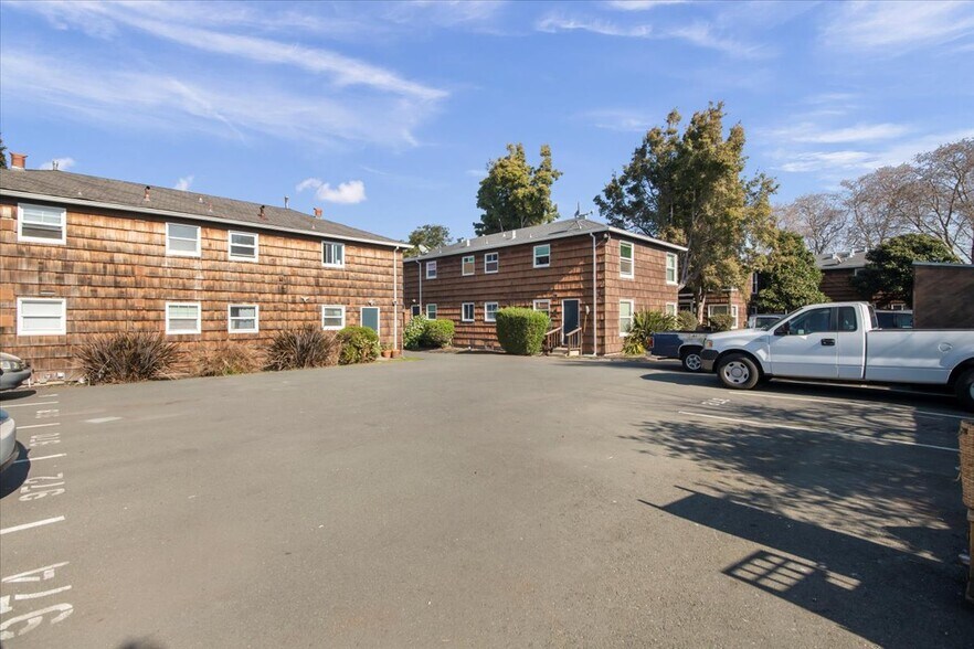 More Photos Of 968 Addison St, Berkeley Apartments For Sale