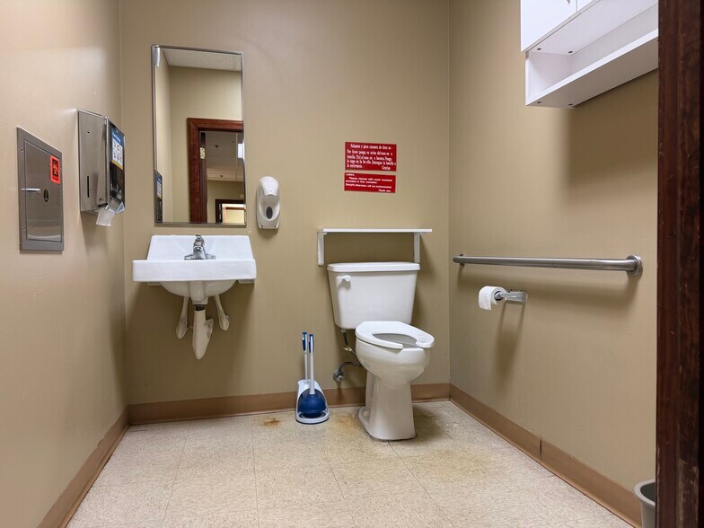 More Photos Of 6000 Joe Frank Harris Pky NW, Adairsville Healthcare For Lease