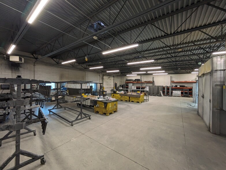 More Photos Of 620 Fairfield Ct, Ann Arbor Research And Development For Sale