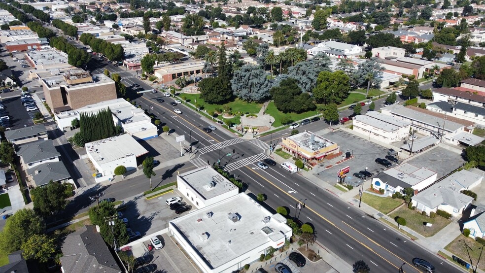 More Photos Of 9803 Las Tunas Dr, Temple City Fast Food For Sale