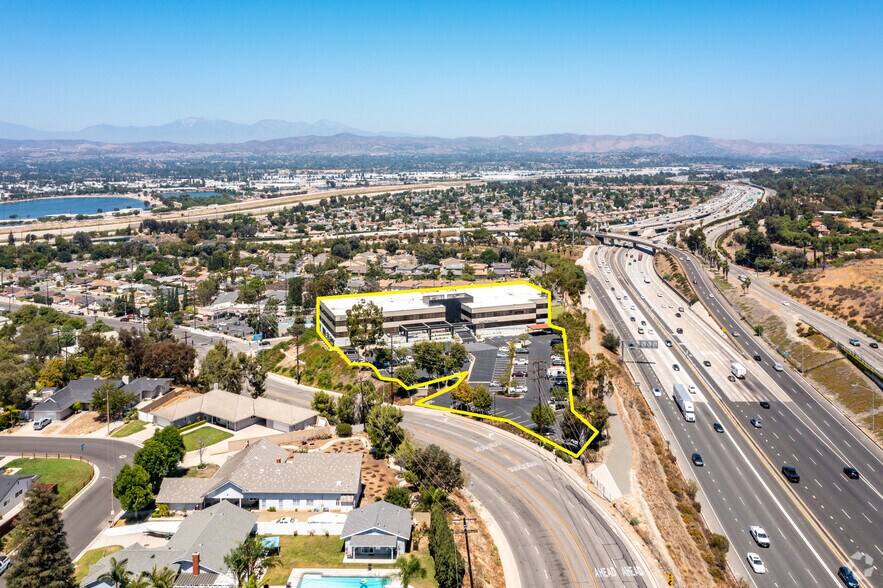 More Photos Of 3111 N Tustin Ave, Orange Office For Lease