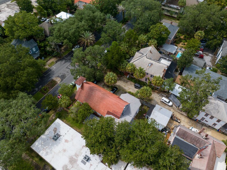 More Photos Of 619 NE 1st St, Gainesville Religious Facility For Sale