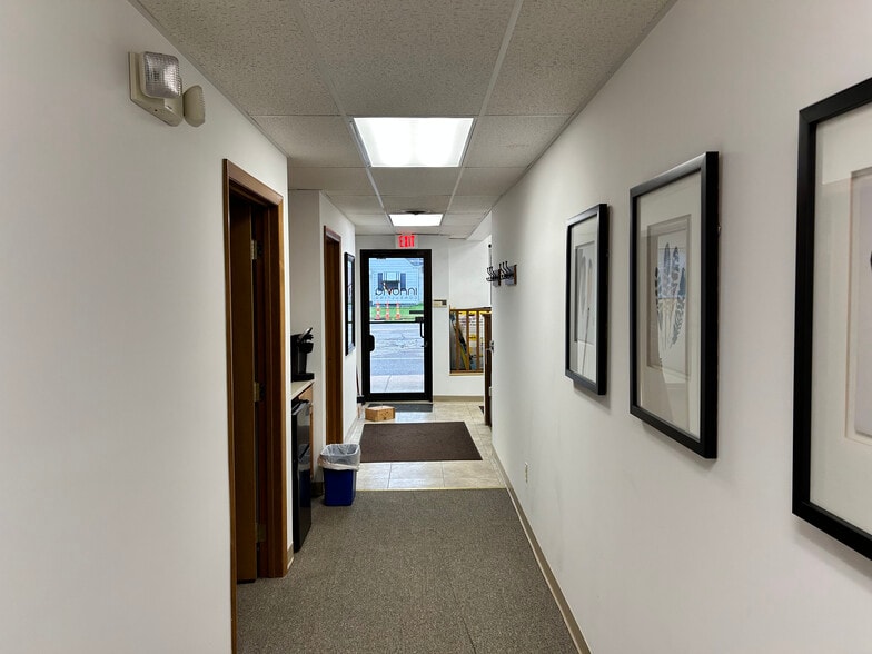 More Photos Of 1432-1436 Mishawaka Ave, South Bend Office For Sale