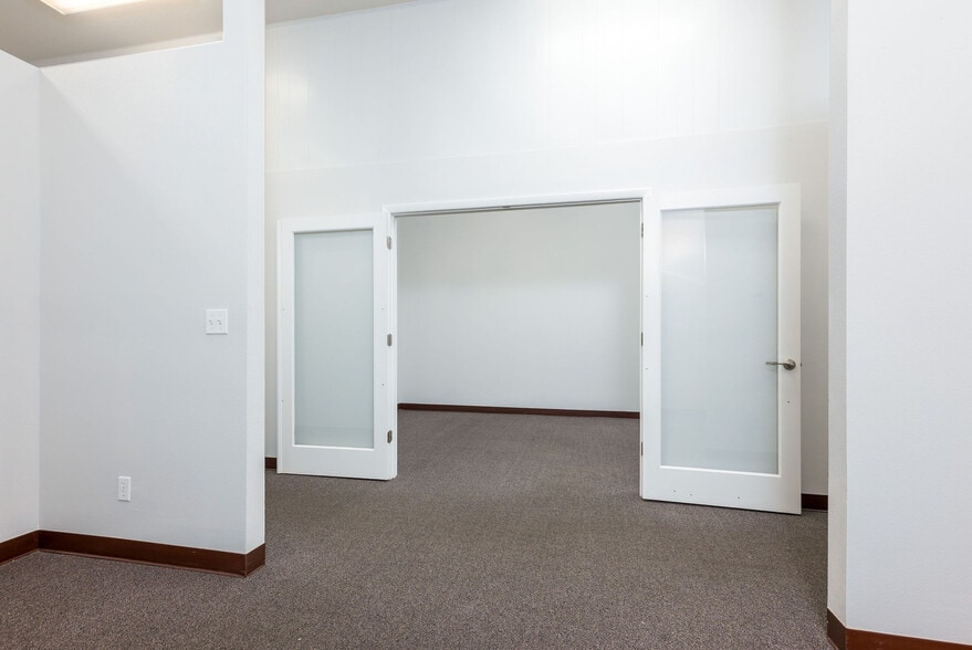 More Photos Of 4639 Clyde Morris Blvd, Port Orange Office For Lease