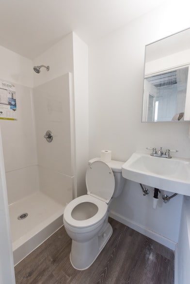 More Photos Of 16005 Mateo St, San Leandro Apartments For Sale