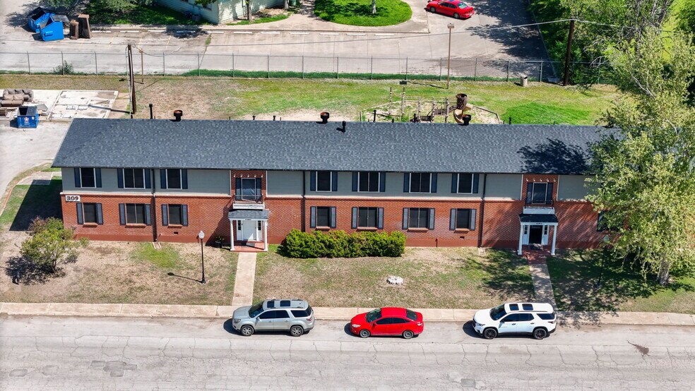 More Photos Of 309 Calgary Ave, San Antonio Apartments For Sale