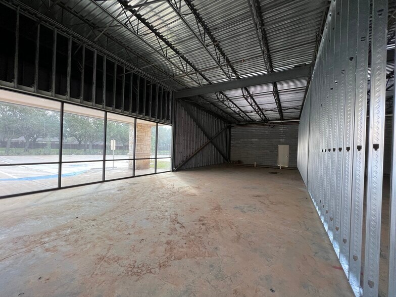 More Photos Of 4899 Highway 6, Missouri City Storefront Retail Office For Sale