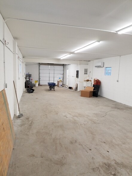 More Photos Of 11 Quassaick Ave, New Windsor Township Storefront For Sale