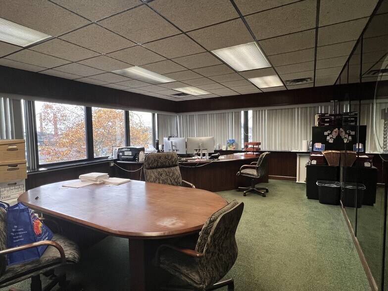 More Photos Of 1425 University Ave, Rochester Manufacturing For Lease