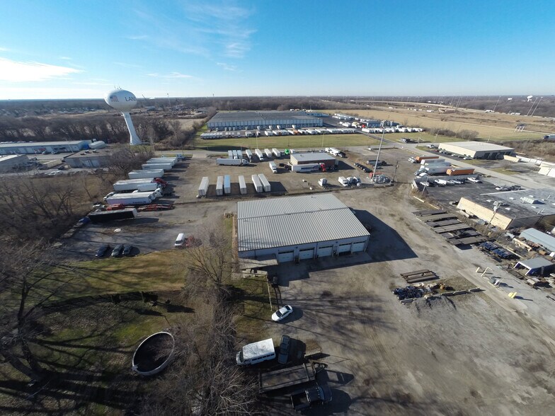 More Photos Of 17735 Chappel Ave, Lansing Industrial For Sale