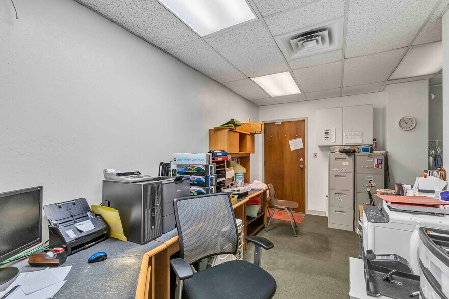 More Photos Of 125 E Broad St, Elyria Office For Sale