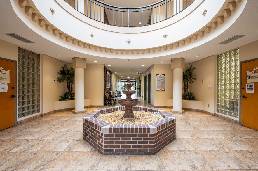 More Photos Of 6719 Gall Blvd, Zephyrhills Medical For Sale