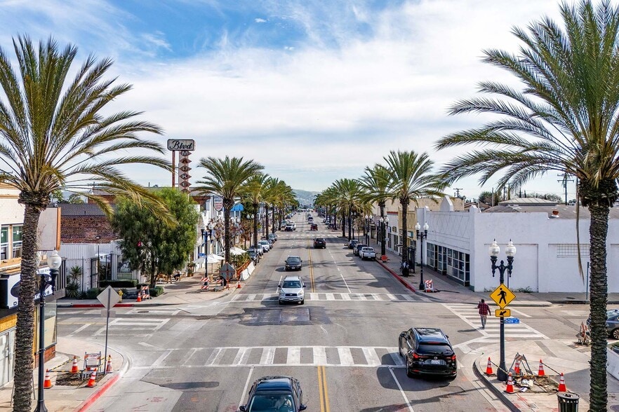 More Photos Of 605-607 W Whittier Blvd, Montebello Storefront For Sale