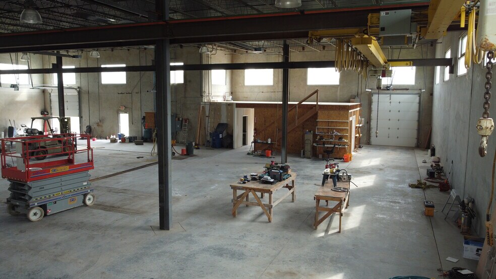 More Photos Of 3801 S 6th St, Lincoln Warehouse For Sale