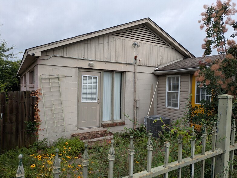 More Photos Of 734 Mt Moriah Rd, Memphis Loft Creative Space For Lease