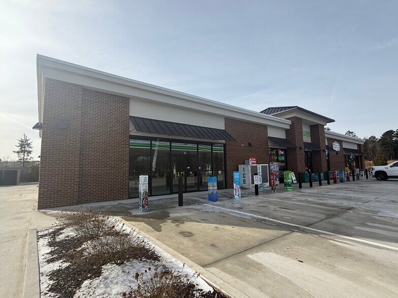 More Photos Of 92 Auburn Gate Ln, Auburn Convenience Store For Lease