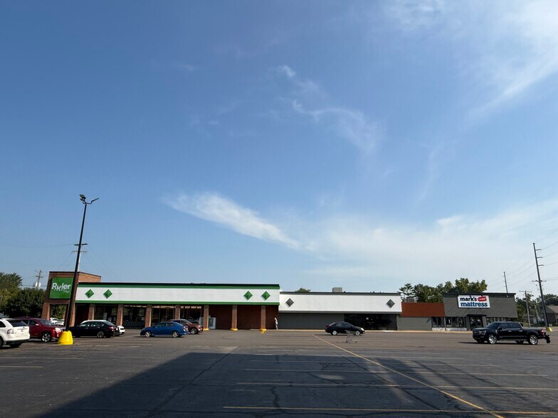 More Photos Of Oak Hill Rd @ NWC Oak Hill Rd. & Morgan Ave., Evansville Unknown For Lease