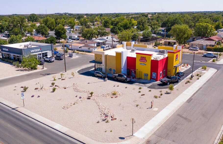 More Photos Of 1013 W Pierce St, Carlsbad Fast Food For Sale