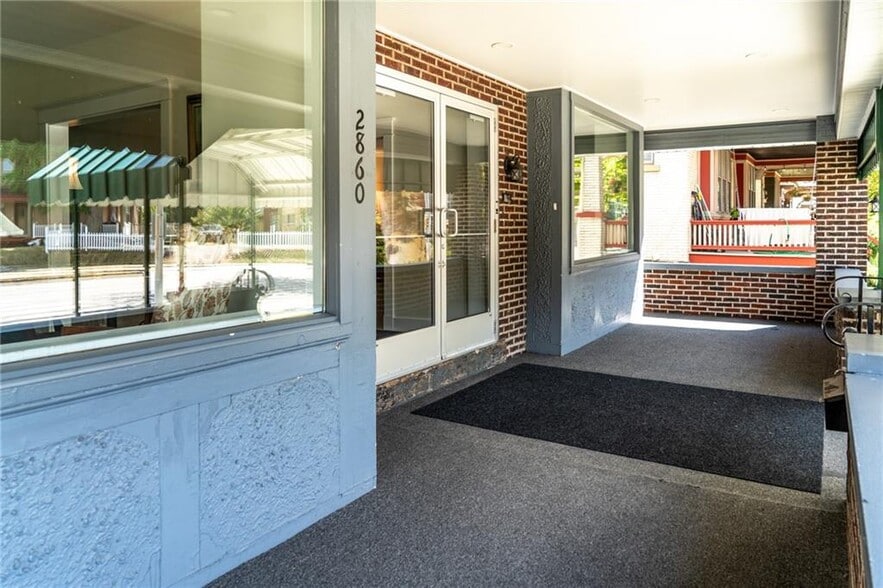 More Photos Of 2860 Perrysville Ave, Pittsburgh Funeral Home For Sale