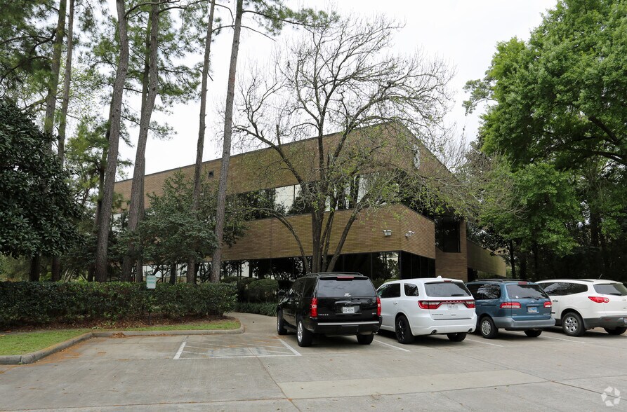 More Photos Of 3 Grogans Park Dr, The Woodlands Medical For Lease