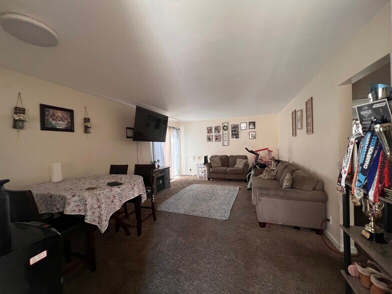 More Photos Of 4118 Redondo Beach Blvd, Torrance Apartments For Sale