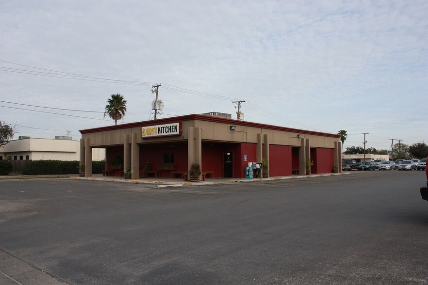 More Photos Of 5800-5854 S Staples St, Corpus Christi Unknown For Lease