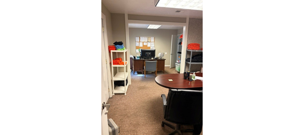 More Photos Of 5500 W 96th St, Indianapolis Warehouse For Lease