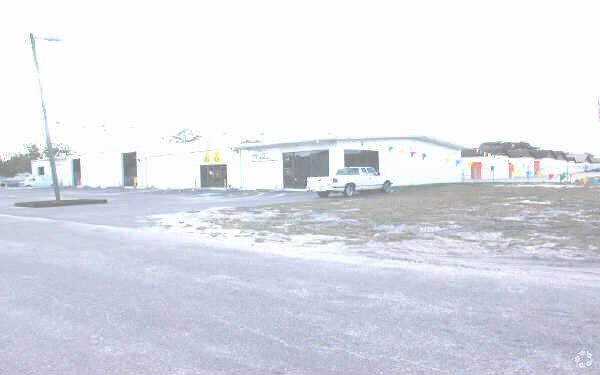 More Photos Of 3550 Recker Hwy, Winter Haven Warehouse For Lease