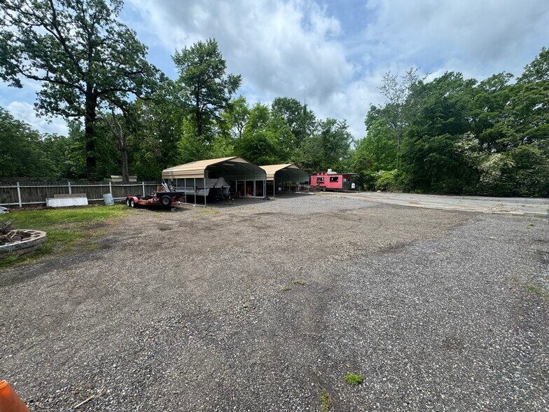 More Photos Of 18807 Kanis Rd, Little Rock Light Distribution For Lease