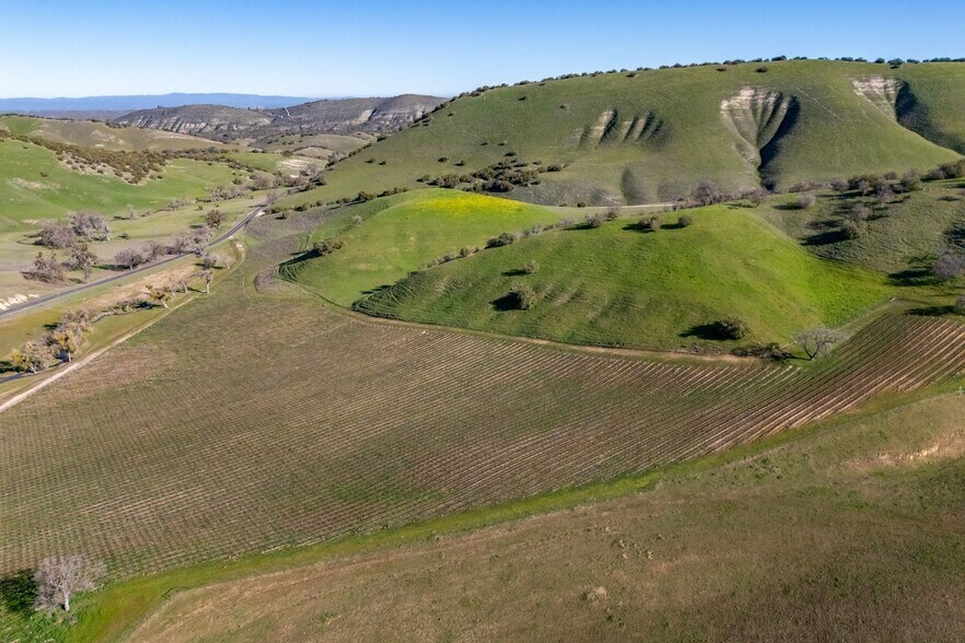 More Photos Of 535 Calf Canyon Hwy, Creston Winery Vineyard For Sale
