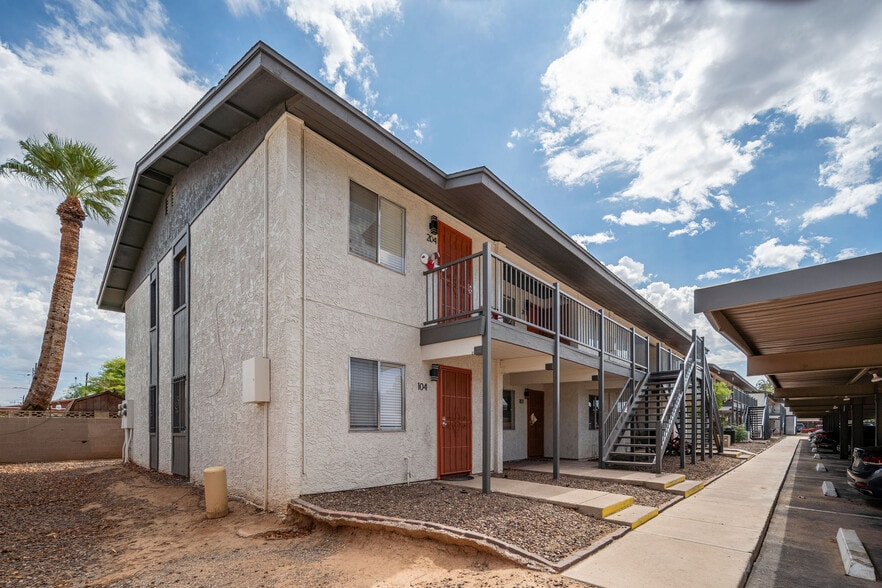 More Photos Of 6220 W Ocotillo Rd, Glendale Apartments For Sale