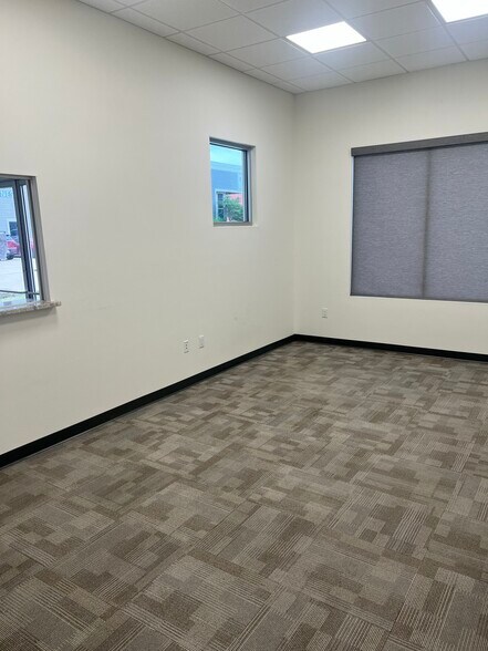 More Photos Of 5848 Judson Rd, Longview Storefront For Lease