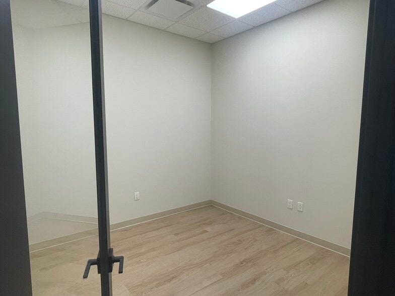 More Photos Of 3369 Argent Blvd, Ridgeland Office For Lease