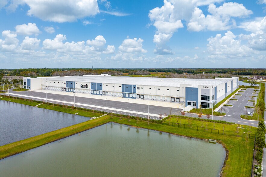 More Photos Of 4545 Portier Blvd, Orlando Unknown For Lease