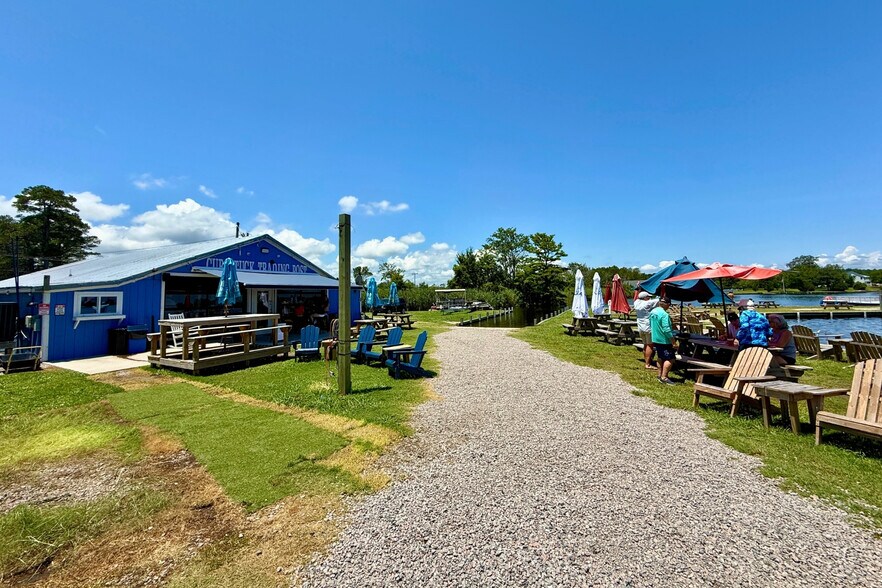 More Photos Of 3581 Caratoke Hwy, Maple Land For Sale