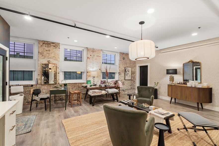 More Photos Of 24 Cambridge St, Charlestown Loft Creative Space For Sale